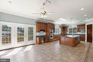 8813 Oak Leaf Dr, Alexandria, VA 22309 - Photo 26