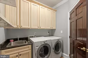 8813 Oak Leaf Dr, Alexandria, VA 22309 - Photo 50