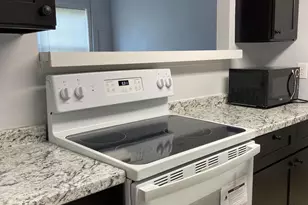 9798 Hagel Cir, Lorton, VA 22079 - Photo 12