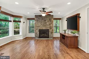 15117 Philip Lee Rd, Chantilly, VA 20151 - Photo 32