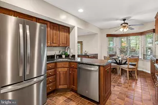 15117 Philip Lee Rd, Chantilly, VA 20151 - Photo 18
