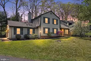 15117 Philip Lee Rd, Chantilly, VA 20151 - Photo 1