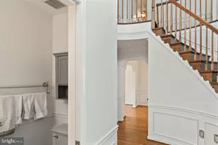 2851 Yarn Ct, Falls Church, VA 22042 - Photo 10