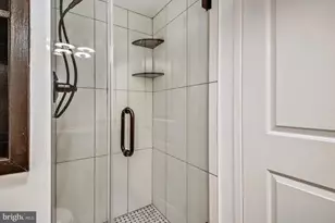 5902 Mt Eagle Dr, Alexandria, VA 22303 - Photo 38