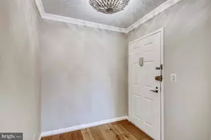 5902 Mt Eagle Dr, Alexandria, VA 22303 - Photo 4