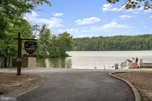 5604 Mary Fairfax Ct, Fairfax Station, VA 22039 - Photo 56