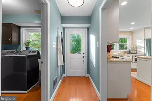 5604 Mary Fairfax Ct, Fairfax Station, VA 22039 - Photo 18