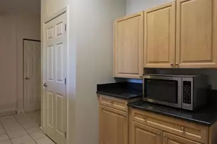 2726 Gallows Rd, Vienna, VA 22180 - Photo 4