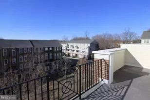 4495 Beacon Grove Cir, Fairfax, VA 22033 - Photo 4