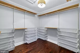 2526 Brenton Point Dr, Reston, VA 20191 - Photo 68