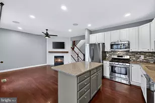 2526 Brenton Point Dr, Reston, VA 20191 - Photo 38