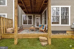 2526 Brenton Point Dr, Reston, VA 20191 - Photo 14