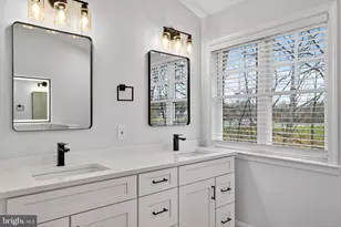 2526 Brenton Point Dr, Reston, VA 20191 - Photo 60