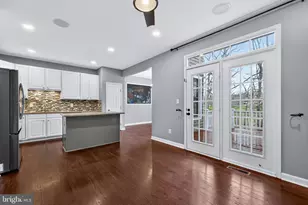 2526 Brenton Point Dr, Reston, VA 20191 - Photo 38