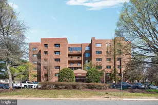 11500 Fairway Dr, Reston, VA 20190 - Photo 2