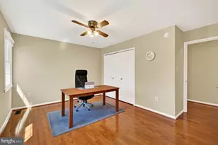 9589 Burnt Oak Dr, Fairfax Station, VA 22039 - Photo 36