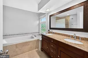 9589 Burnt Oak Dr, Fairfax Station, VA 22039 - Photo 30