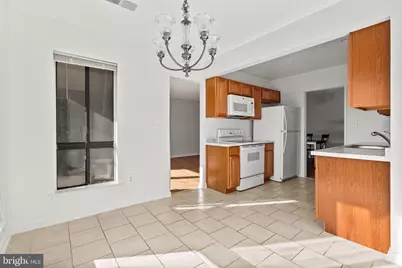 561 Florida Avenue #204, Herndon, VA 20170 - Photo 2