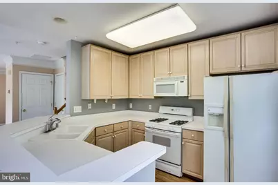 12739 Fair Crest Court #301, Fairfax, VA 22033 - Photo 6