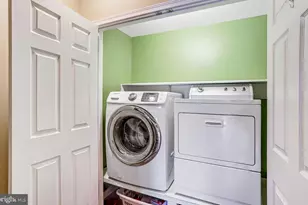 3936 Kernstown Ct, Fairfax, VA 22033 - Photo 20