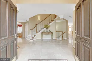 11270 Stones Throw Dr, Reston, VA 20194 - Photo 4