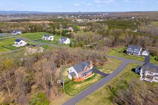 6820 Lilly Belle Ct, Centreville, VA 20120 - Photo 70