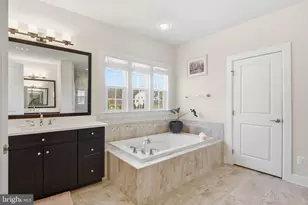6820 Lilly Belle Ct, Centreville, VA 20120 - Photo 34
