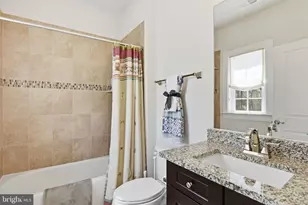 6820 Lilly Belle Ct, Centreville, VA 20120 - Photo 38