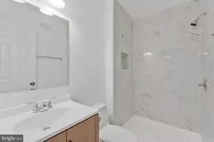 3126 Barnard Ct, Fairfax, VA 22031 - Photo 12