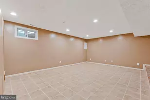 3126 Barnard Ct, Fairfax, VA 22031 - Photo 22
