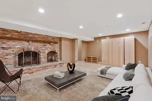 3126 Barnard Ct, Fairfax, VA 22031 - Photo 16