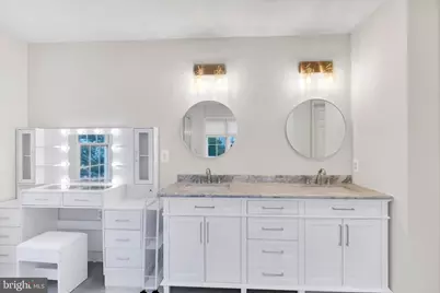 8403 Woodford Forest Place, Vienna, VA 22182 - Photo 44