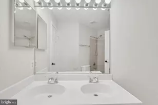 8403 Woodford Forest Pl, Vienna, VA 22182 - Photo 52