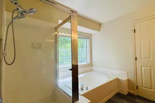 9407 Van Arsdale Dr, Vienna, VA 22181 - Photo 28