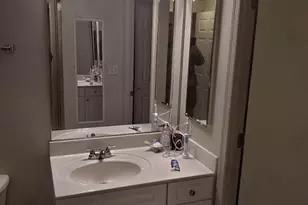 2726 Gallows Rd, Vienna, VA 22180 - Photo 12