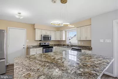 15123 Philip Lee Road, Chantilly, VA 20151 - Photo 6