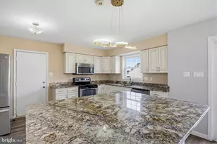 15123 Philip Lee Rd, Chantilly, VA 20151 - Photo 6