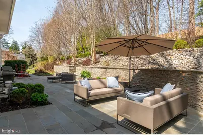 6016 Chesterbrook Road, McLean, VA 22101 - Photo 4
