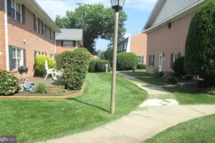 8742 Walutes Cir, Alexandria, VA 22309 - Photo 2