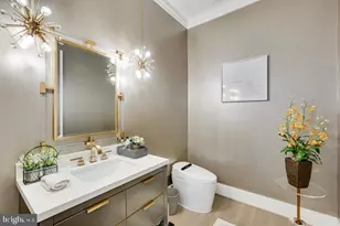 9604 Pembroke Pl, Vienna, VA 22182 - Photo 12