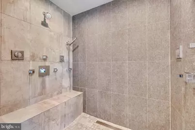 9604 Pembroke Place, Vienna, VA 22182 - Photo 34