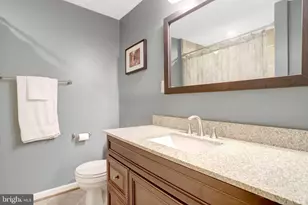 2036 Brooks Square Pl, Falls Church, VA 22043 - Photo 22