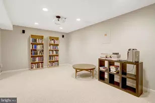 2036 Brooks Square Pl, Falls Church, VA 22043 - Photo 26