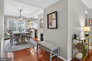 4830 Treasure Ct, Fairfax, VA 22032 - Photo 14