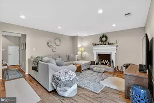 4830 Treasure Ct, Fairfax, VA 22032 - Photo 4