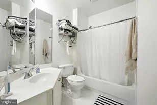 2204 Westcourt Ln, Herndon, VA 20170 - Photo 14