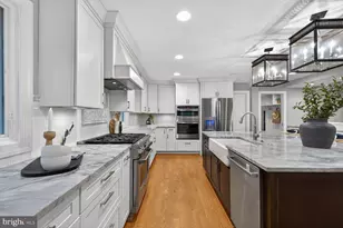 1854 Abbotsford Dr, Vienna, VA 22182 - Photo 12