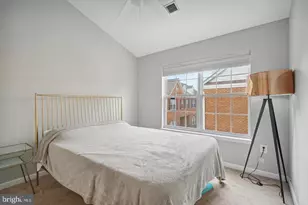 6022 Madison Overlook Ct, Falls Church, VA 22041 - Photo 14