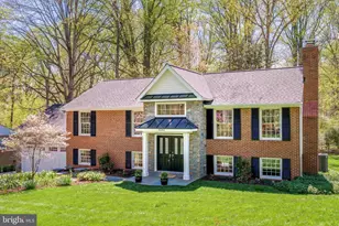 9201 Weant Dr, Great Falls, VA 22066 - Photo 2