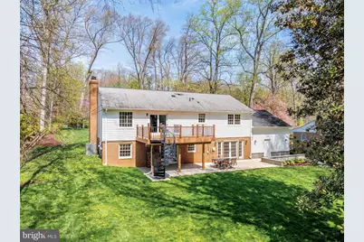 9201 Weant Drive, Great Falls, VA 22066 - Photo 10